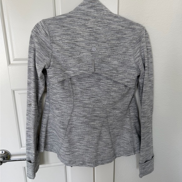 Lululemon Jacket - Picture 3 of 4
